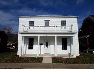 104 W Seminary St, Vevay, IN 47043