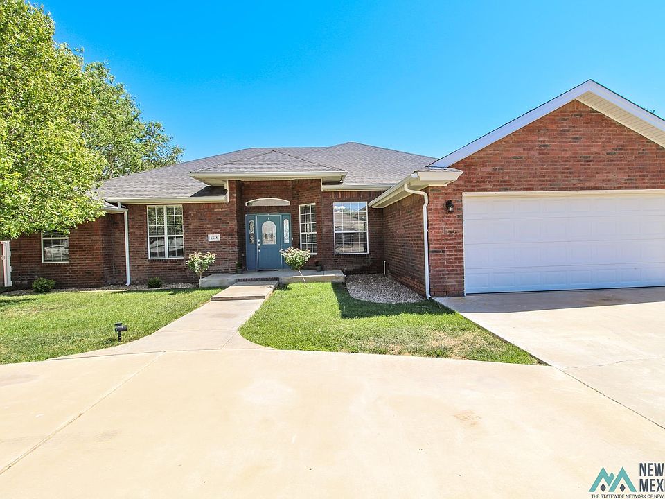1st image of 1336 Oakwood Cir
