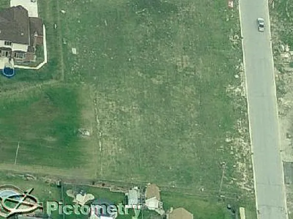 19636 S Edinburgh Ln, Frankfort, IL 60423