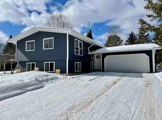 6972 Milton Rd, Alanson, MI 49706