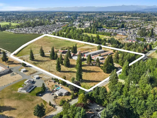2481 Lefeuvre Rd, Abbotsford, BC V4X 1E3