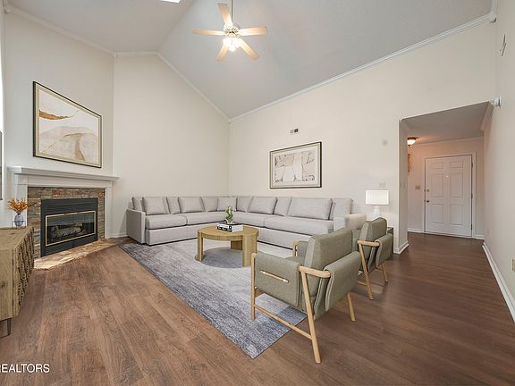 5th image of 4125 Woodlawn Pike APT A2