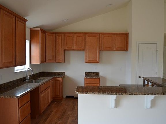 3rd image of 20339 Blueberry Dr