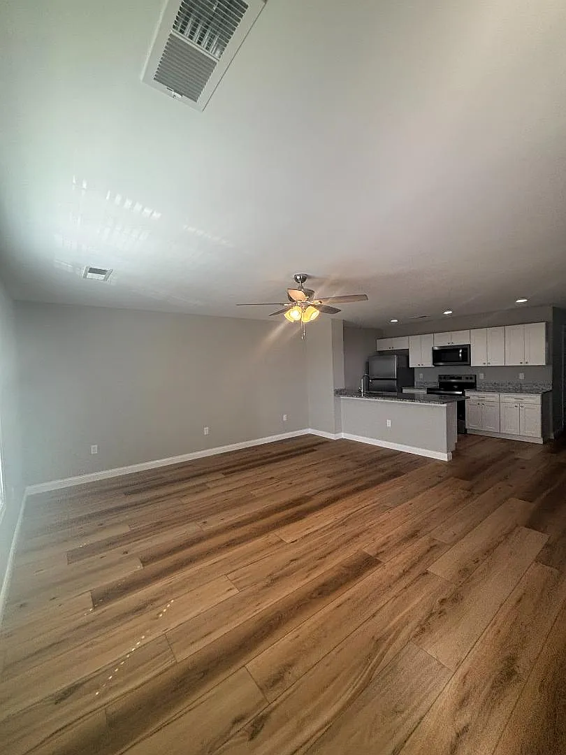 701 Lake Harriette Drive — Photo 1