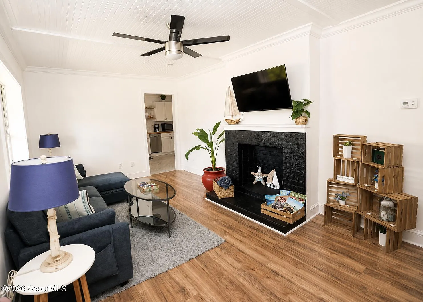3 bed, 2.0 bath, 1248 sqft, $2,800 — Photo 3