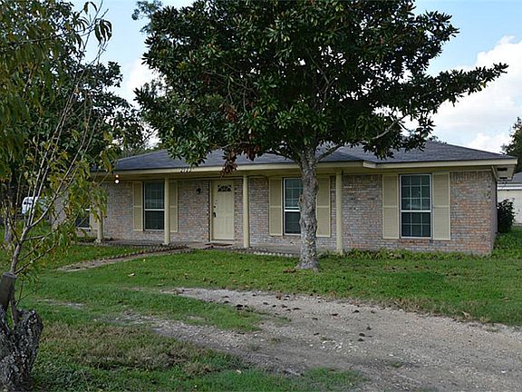 4th image of 2922 N Fm 646