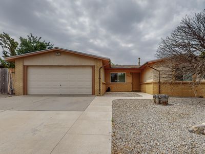 6324 Belcher Ave NE, Albuquerque, NM, 87109