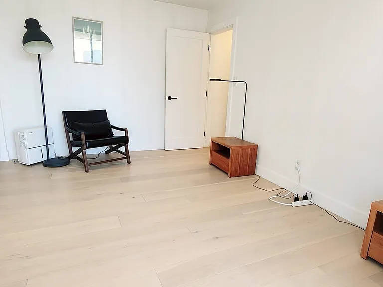 1406 W Harwood St #404 — Photo 7
