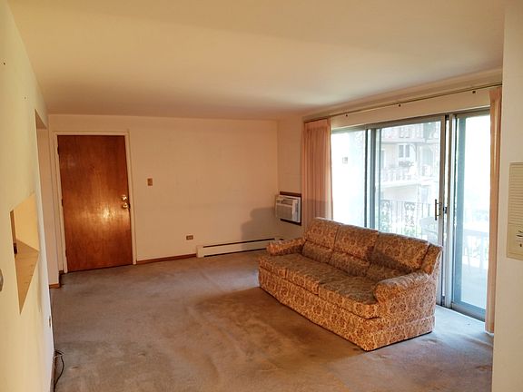 4th image of 1007 8th Ave APT 3