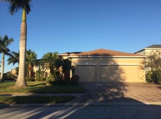 6654 37th St E, Sarasota, FL 34243