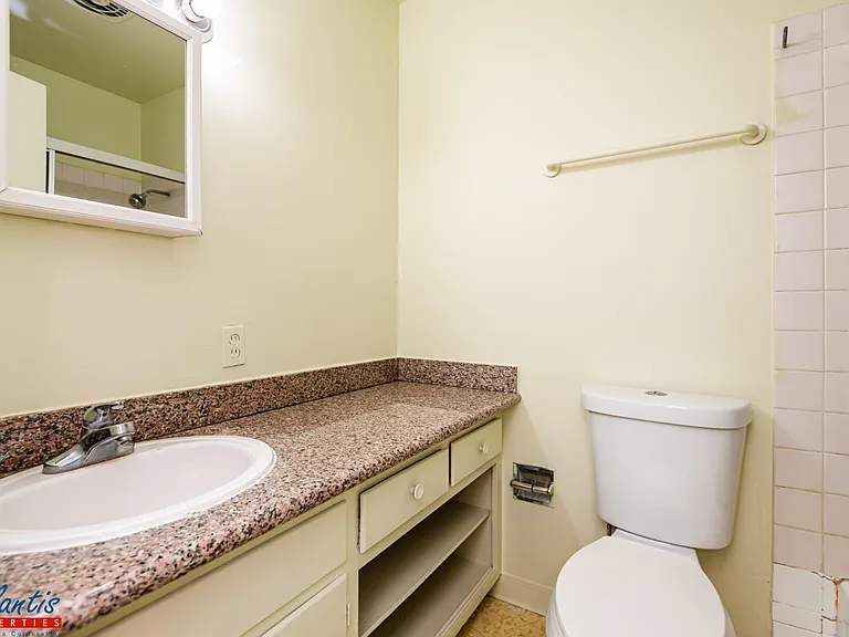399 S 12th St #5 — Photo 5