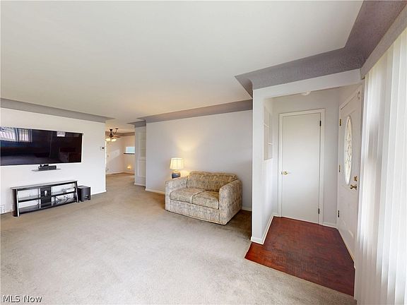 4th image of 26361 Elinore Ave