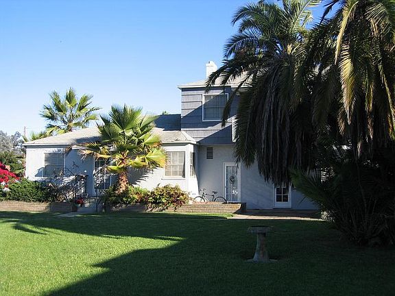 2nd image of 4725 W Point Loma Blvd