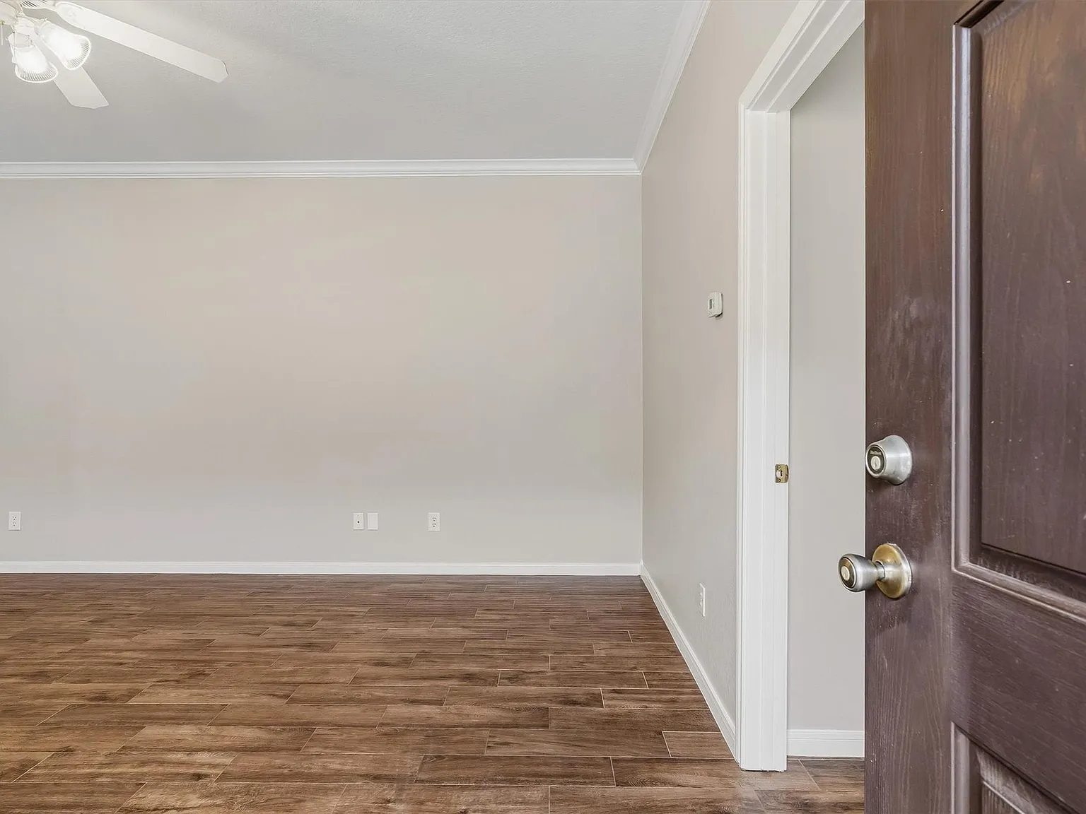 2 bed, 2.0 bath, 1080 sqft, $1,700 — Photo 4