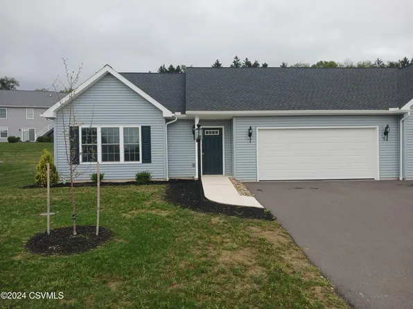 82 Saint Andrews Way, Selinsgrove, PA 17870