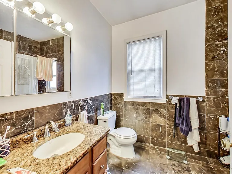 47 Hillside St #2L — Photo 22
