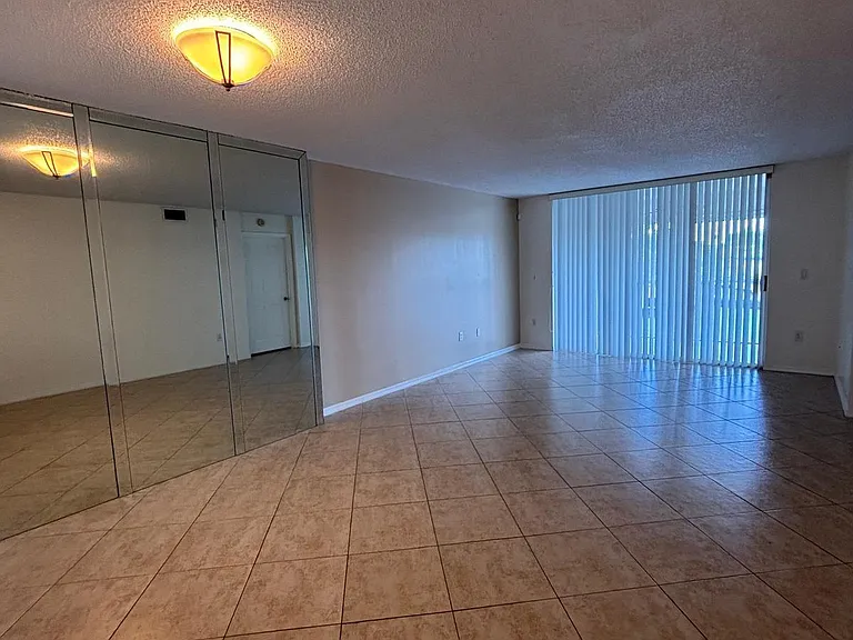 7866 Trent Dr — Photo 22