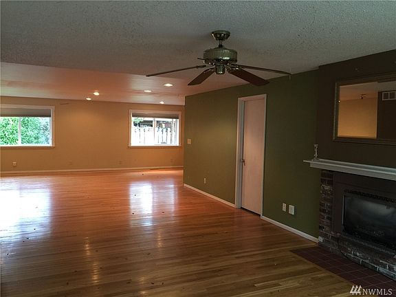 3rd image of 460 155th Ave SE