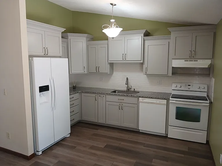 5530 S Brooks Dr — Photo 5