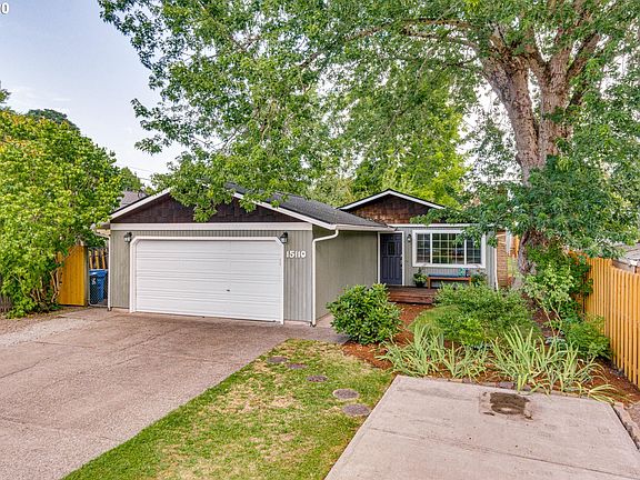 2nd image of 15110 SE Arista Dr