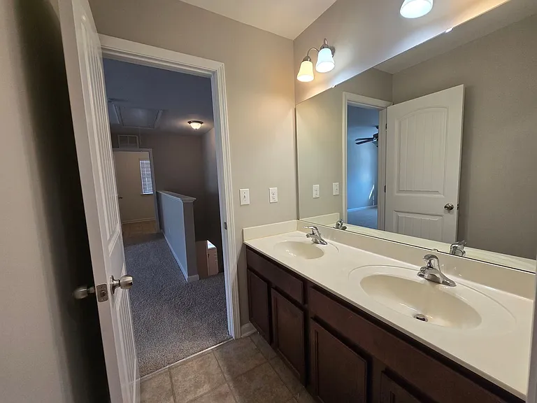 271 River Oak St — Photo 31