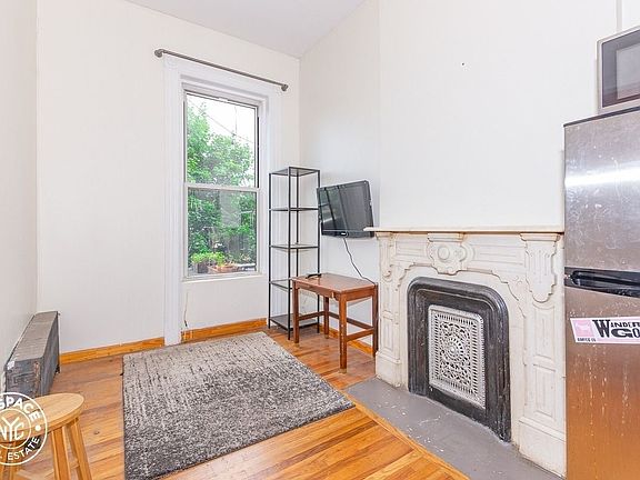 2nd image of 1119 Bergen St APT 3b