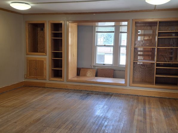 6 Broadway Cir