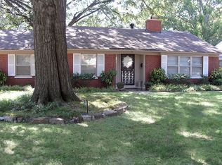 1109 S Perkins Rd, Memphis, TN 38117