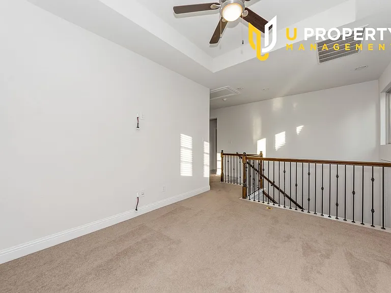 1017 Midland Dr — Photo 25