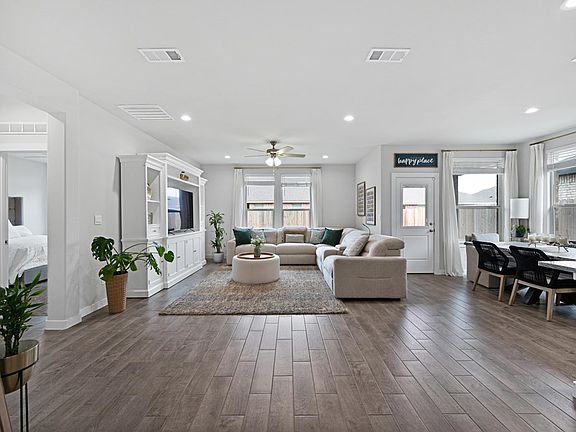 4th image of 2303 Raleigh Point Dr