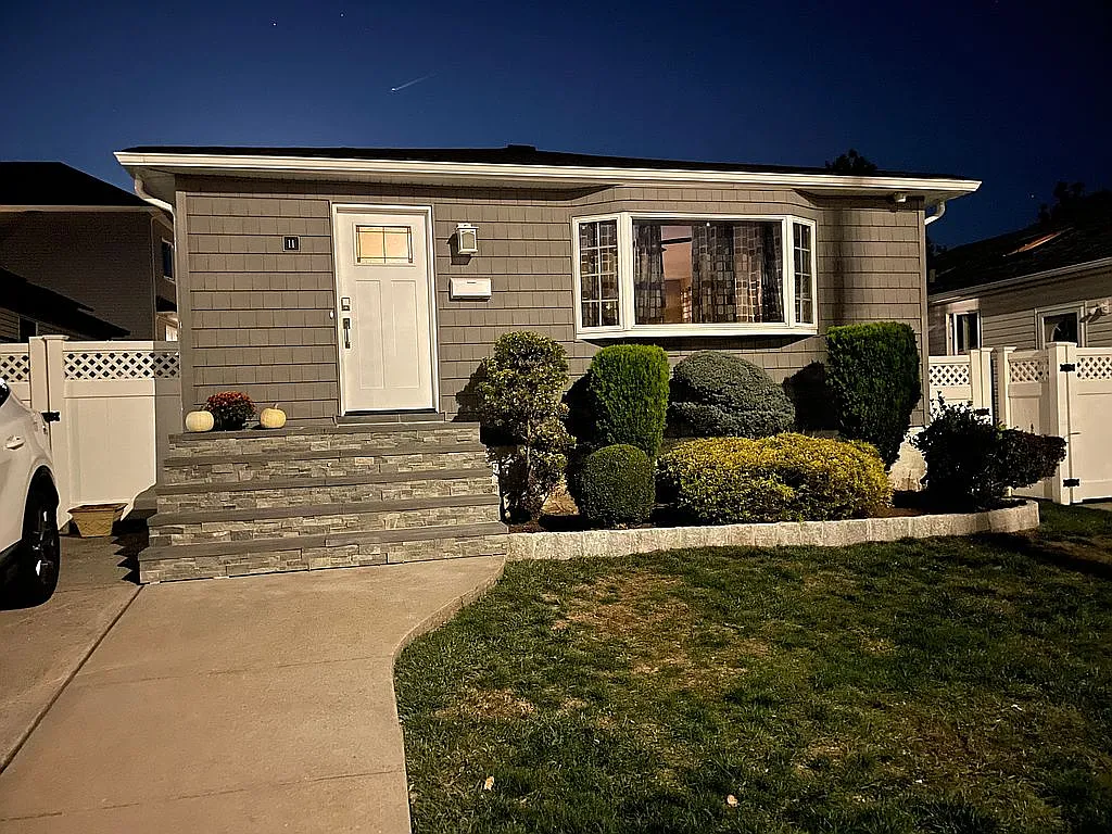 11 Clearmont Ave photo 1