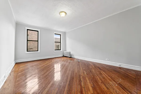 Rented by MNS | media 8