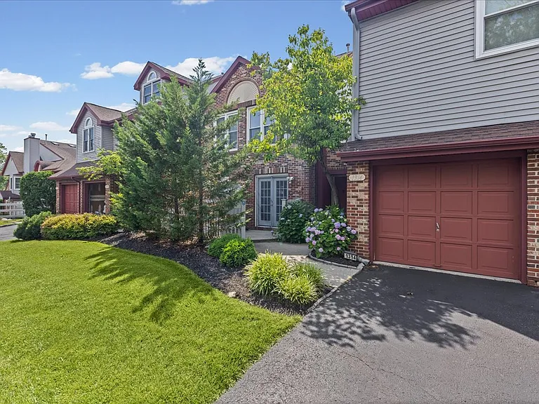 1314 Chanticleer Cherry — Photo 4