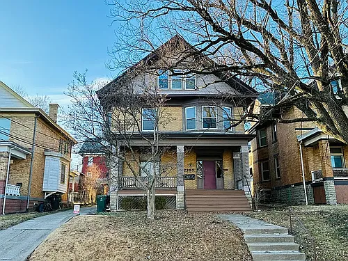2207 Burnet Ave #3 Photo 1