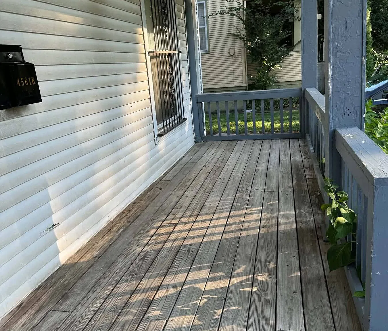 3 bed, 1.5 bath, 2400 sqft, $2,400 — Photo 2
