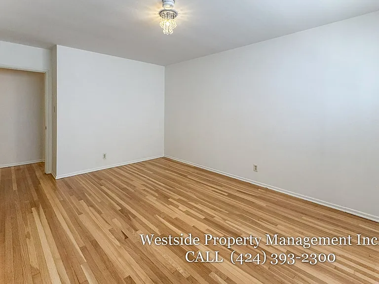 244 S Doheny Dr #244A — Photo 12