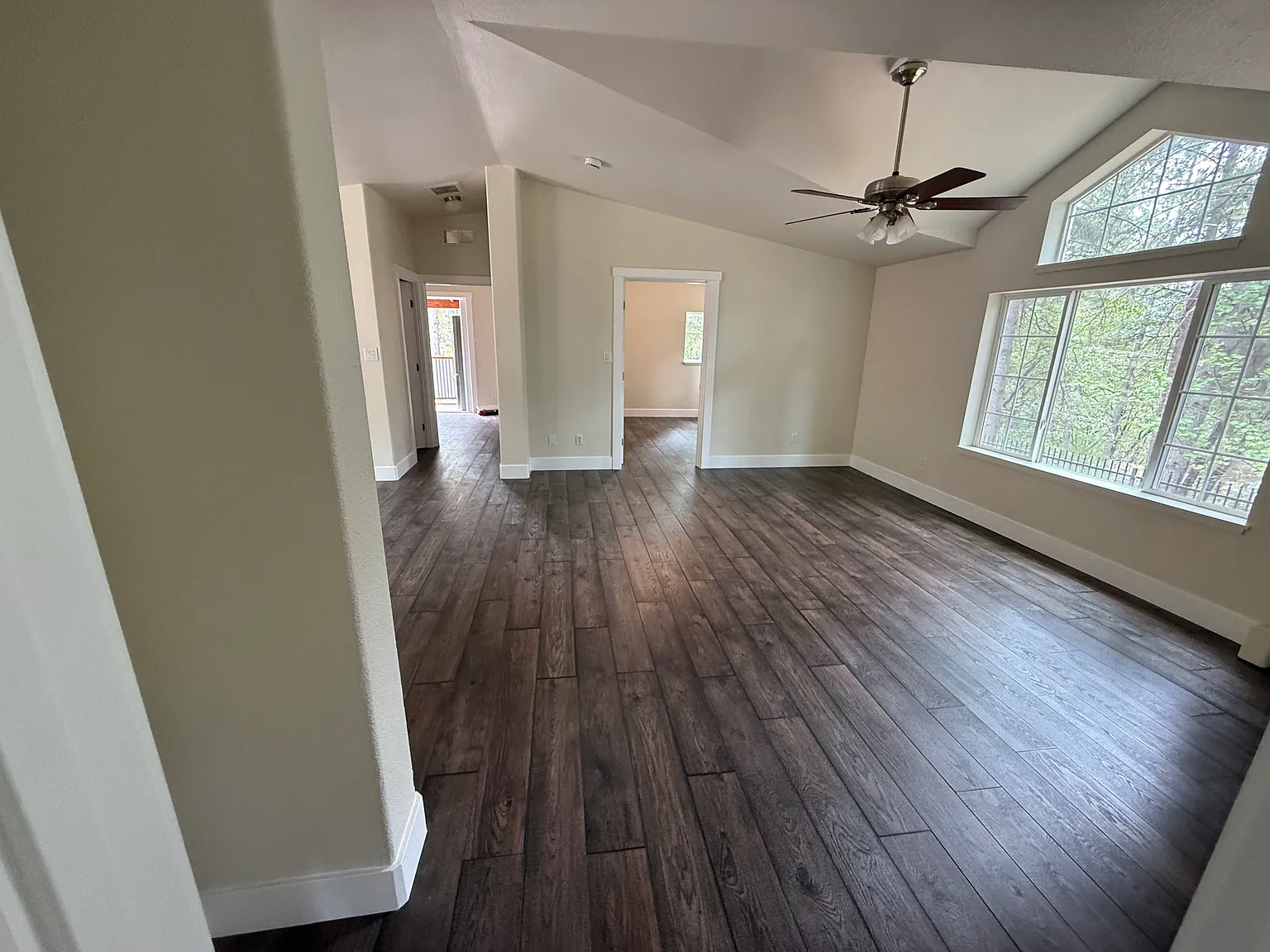 3 bed, 1197 sqft, $2,580 — Photo 4