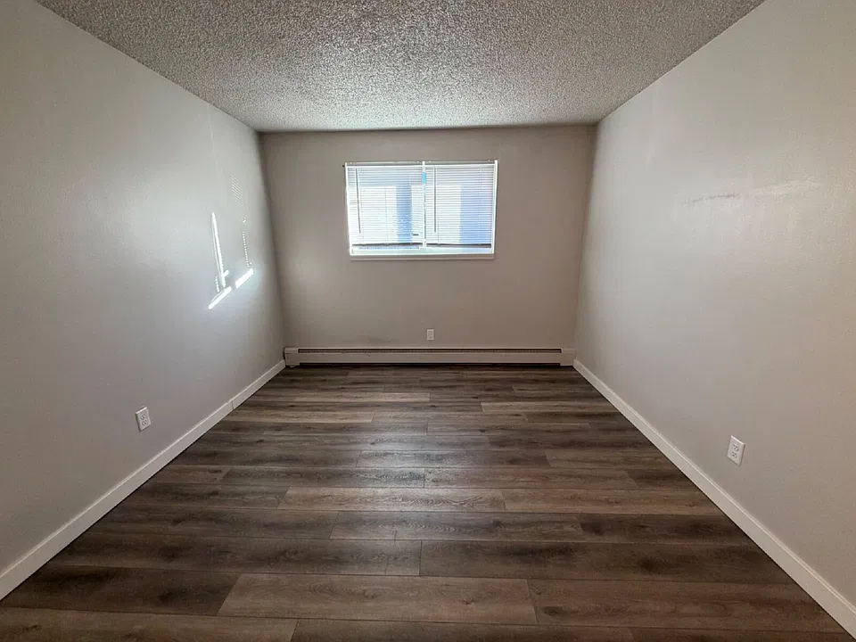 2425 Pattison Ave #102