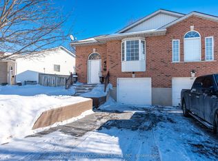 602 Tanner Dr, Kingston, ON K7M 8Y1