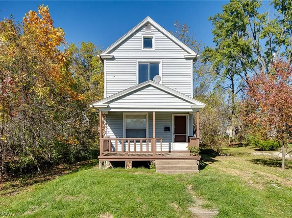 1596 1st St, Youngstown, OH 44509