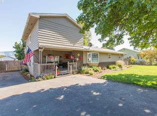 3007 Wy East Rd, Hood River, OR 97031