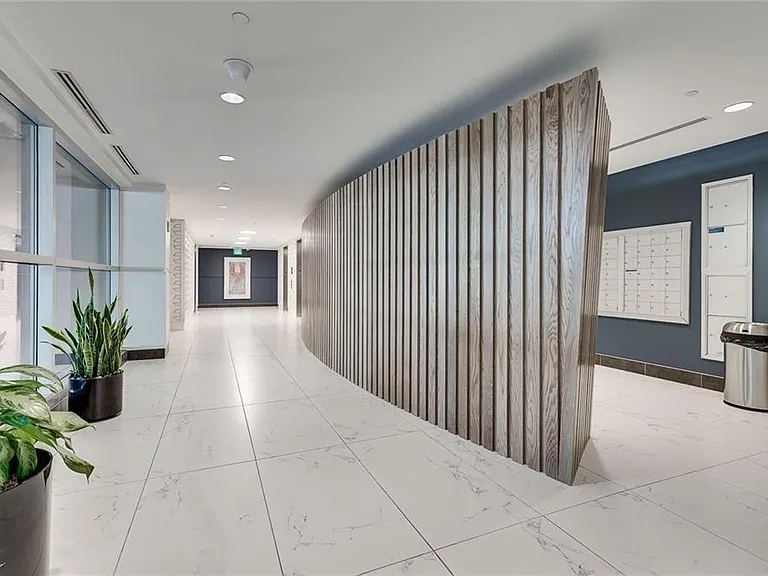923 Peachtree St NE #924 — Photo 35