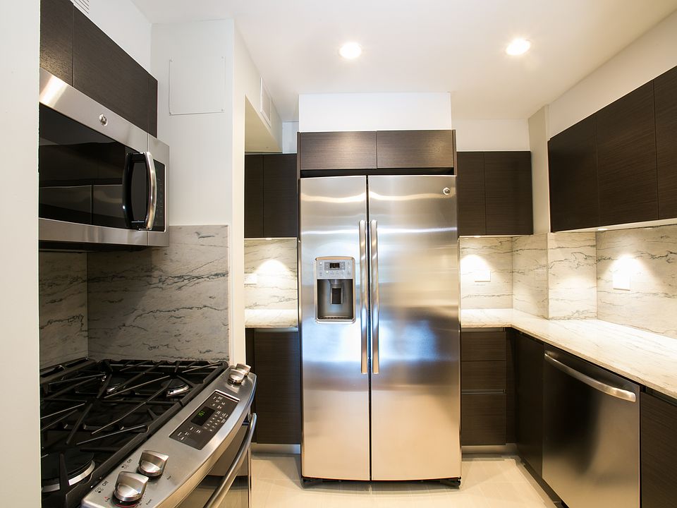 1st image of 20 Park Ave APT 7A