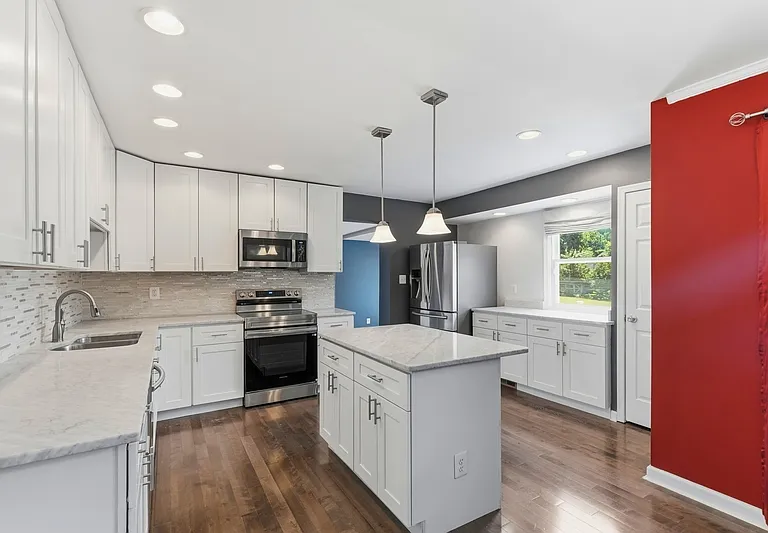 3514 Cherry Valley Dr — Photo 5