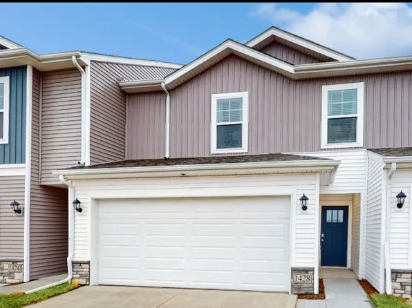 9433 Lovegrass Dr SW, Cedar Rapids, IA 52404