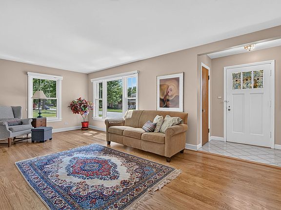3rd image of 1501 Blanchan Ave
