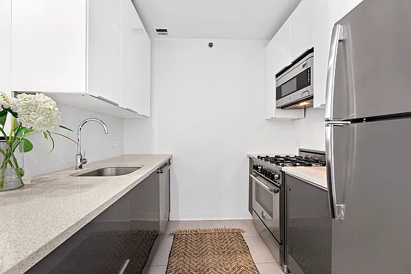 Rented by Douglas Elliman | media 3