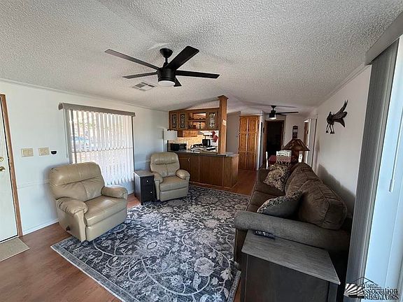 4th image of 13226 E 52nd St