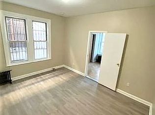 833 44th St #1B, Brooklyn, NY 11220