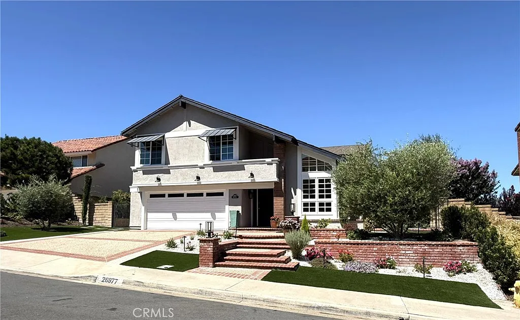 5 bed, 3.5 bath, 3427 sqft, $7,200 — Photo 1